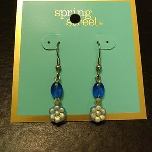 Spring Street flower dangling earrings